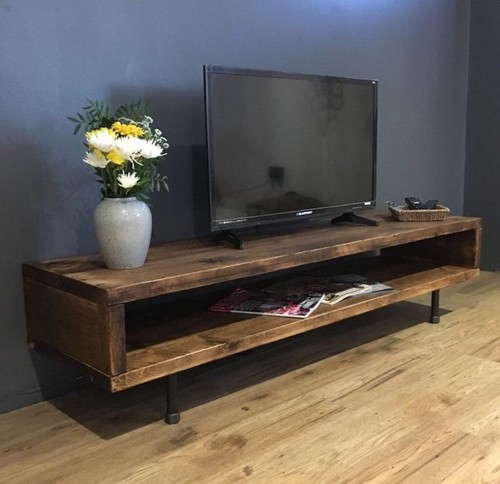 Pegasus stand walnut - stand.,